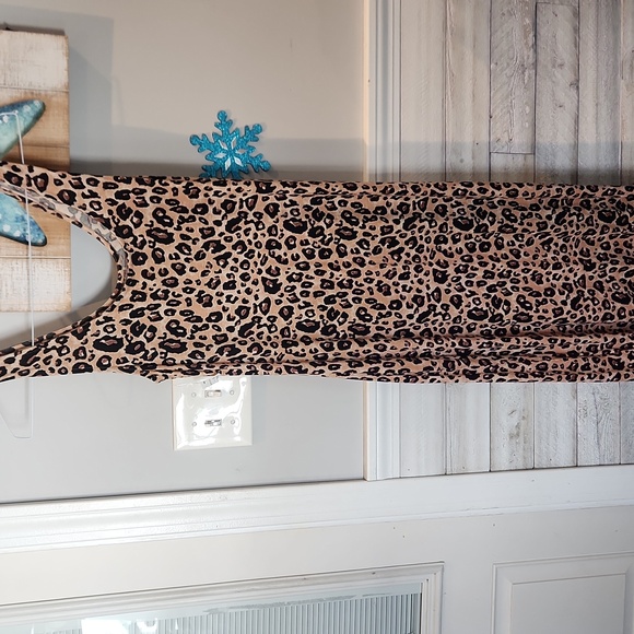 NWT Harlow & Rose Women's Sz S Animal Print Midi Dress w/Ruching - Picture 5 of 7